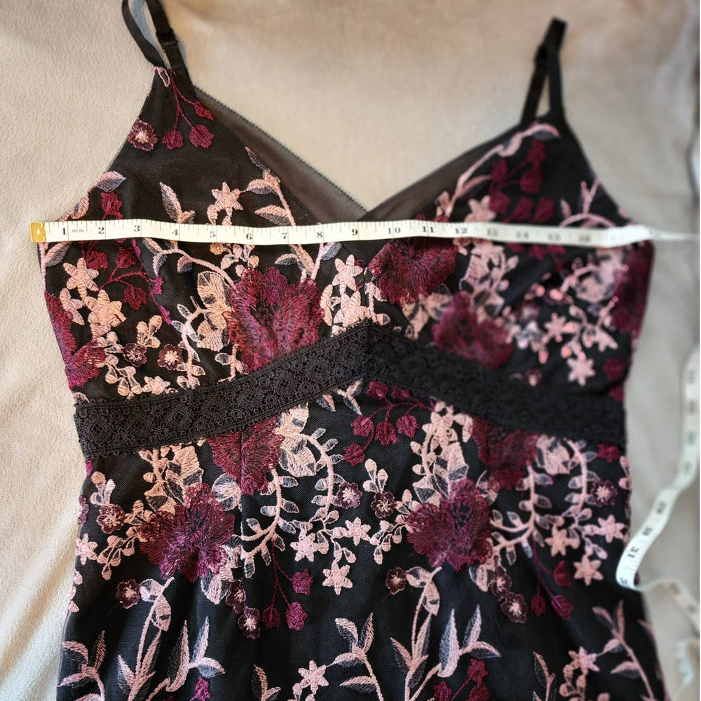 White House Black Market WHBM Embroidered Floral Dress Size 8 - Picture 5 of 6